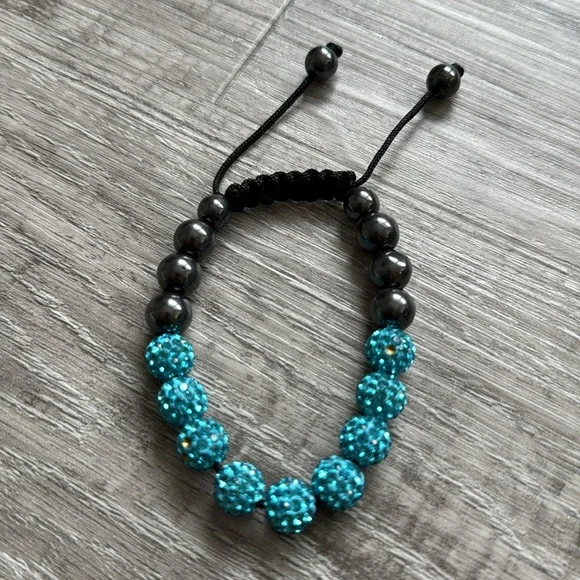 Beaded bracelets - Picture 4 of 5